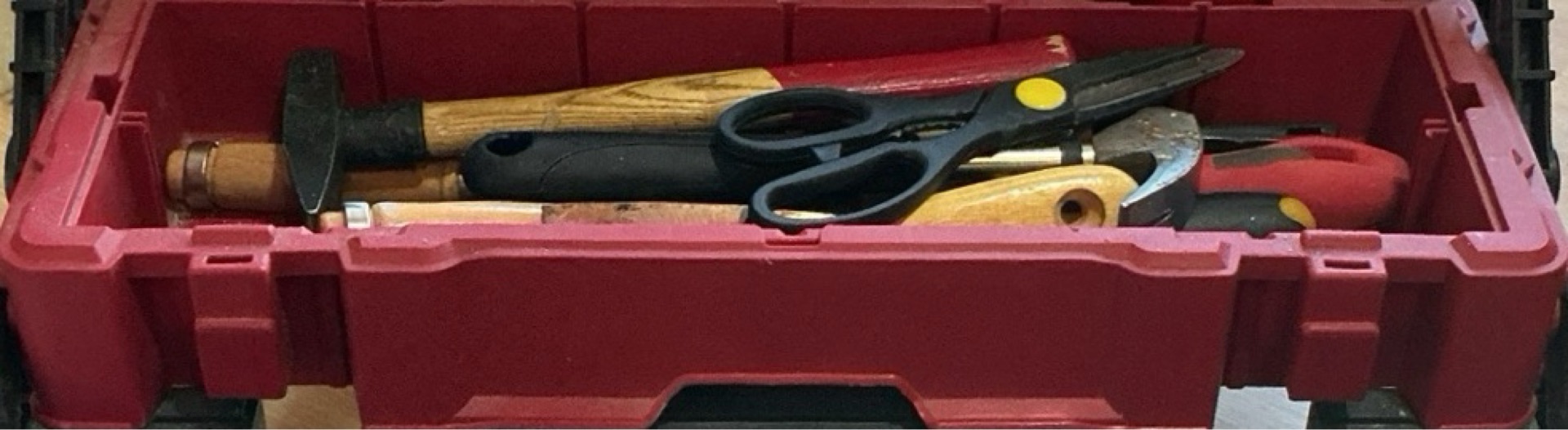 Middle tray