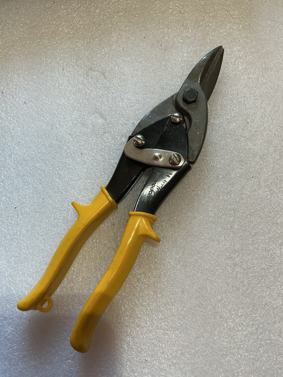 Tin Snips with Yellow Handles