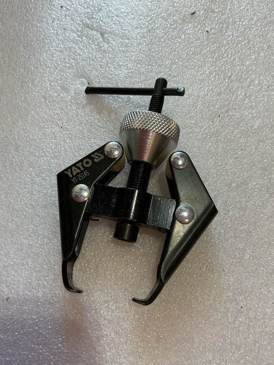 YATO YT-25145 Two-Jaw Puller