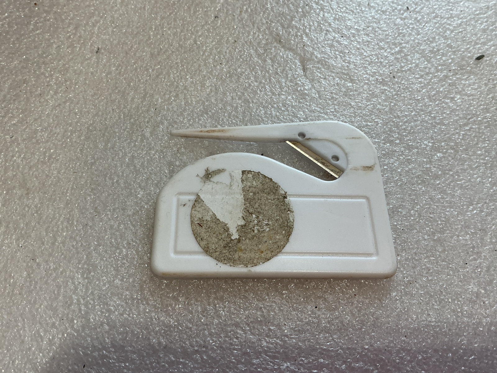 White Plastic Safety Box Cutter