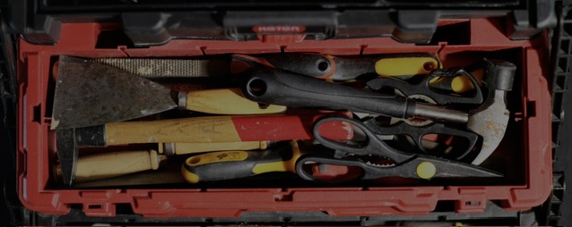 Middle tray