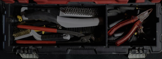 Bottom tray